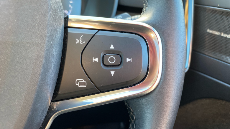 Volvo Xc40 1.5 T5 Recharge PHEV Ultimate Dark 5dr Auto Estate